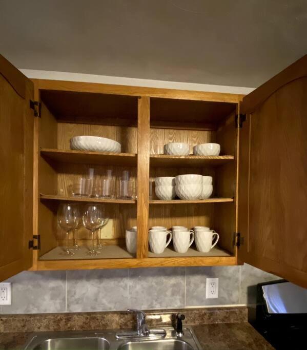 Glorious Suite Near Downtown With Washer/Dryer Gloucester Exterior foto