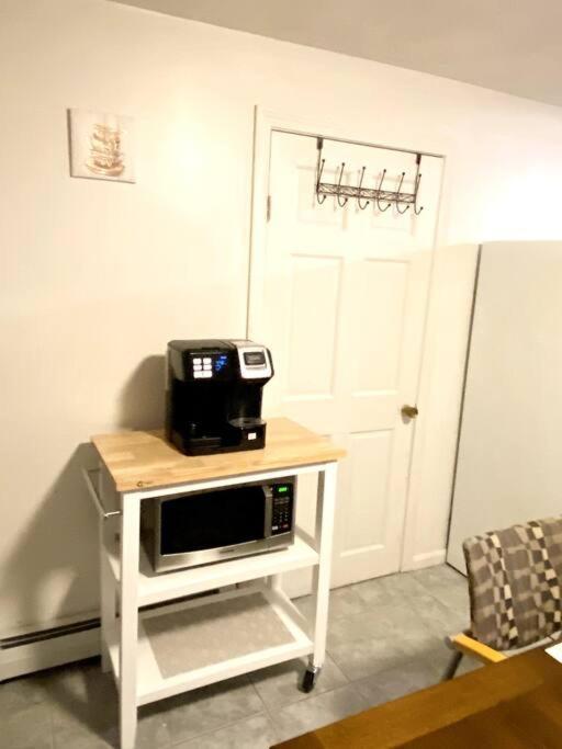 Glorious Suite Near Downtown With Washer/Dryer Gloucester Exterior foto